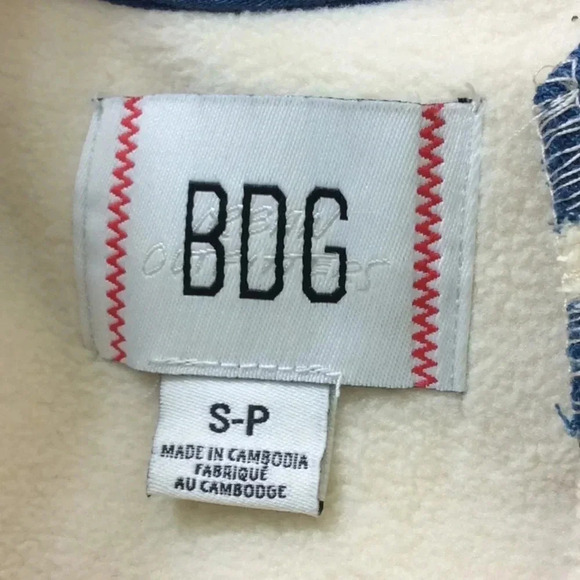 BDG Urban Outfitters Pink Cropped V-Neck Top - Picture 7 of 7